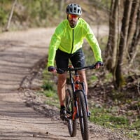 GENIUS BIKE SHORTS pánske cyklistické šortky čierna
