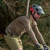 GENIUS BIKE SHORTS pánske cyklistické šortky olivová/čierná
