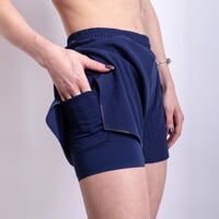 TIGA SHORTS dámské běžecké šortky 2v1 modrá